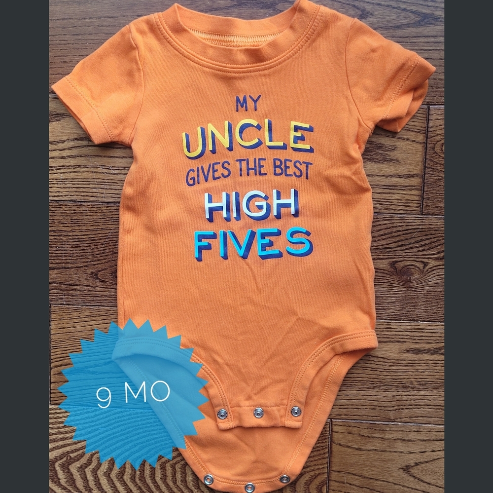 🚨3/$10 EUC Carter's "My Uncle Gives the Best High Fives" Diaper Shirt